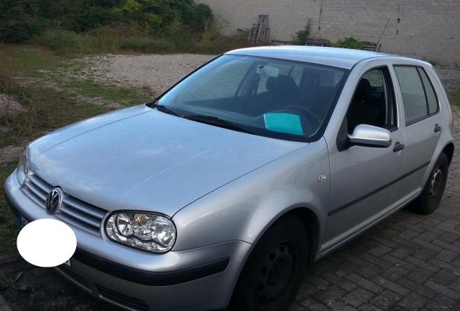 VOLKSWAGEN GOLF 4