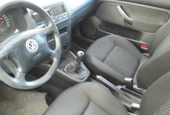 VOLKSWAGEN GOLF 4