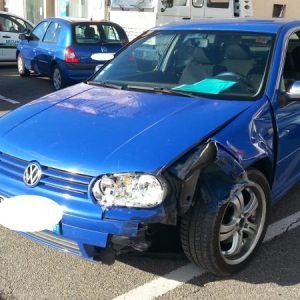 VOLKSWAGEN GOLF 4