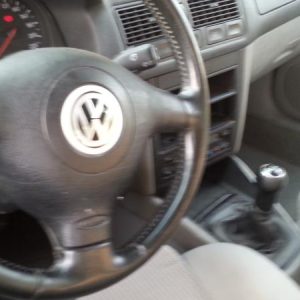 VOLKSWAGEN GOLF 4