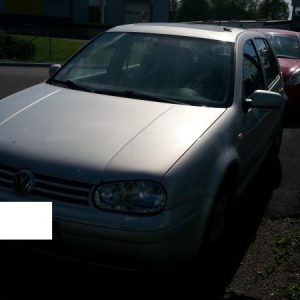 VOLKSWAGEN GOLF 4