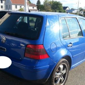VOLKSWAGEN GOLF 4