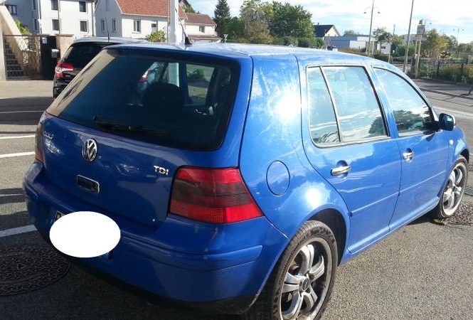VOLKSWAGEN GOLF 4