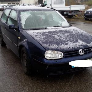 VOLKSWAGEN GOLF 4