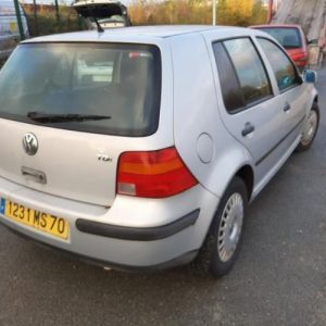 VOLKSWAGEN GOLF 4