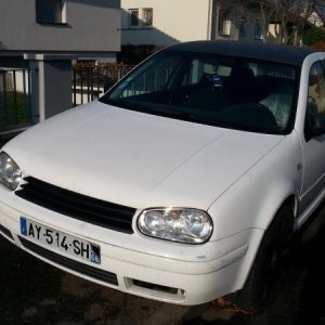 VOLKSWAGEN GOLF 4