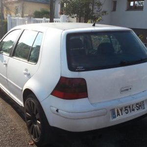 VOLKSWAGEN GOLF 4