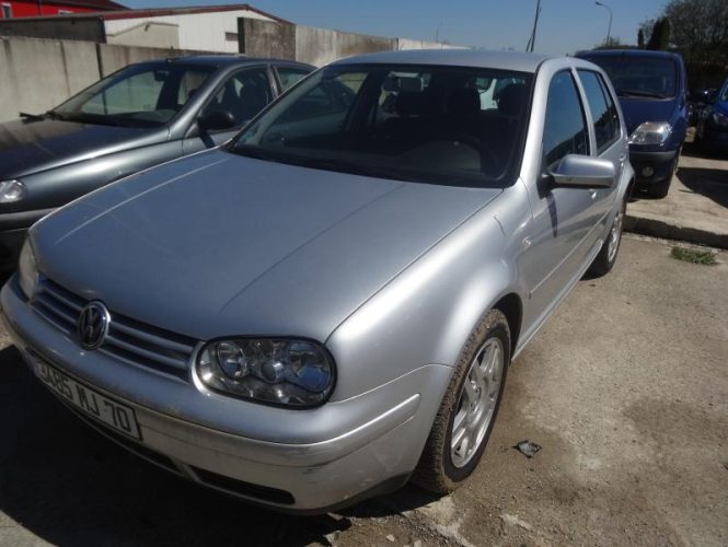VOLKSWAGEN GOLF 4