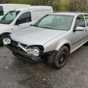 VOLKSWAGEN GOLF 4