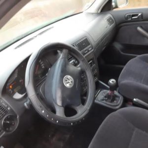 VOLKSWAGEN GOLF 4