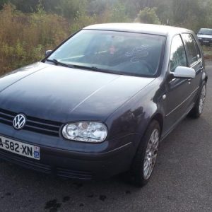 VOLKSWAGEN GOLF 4
