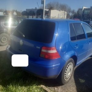 VOLKSWAGEN GOLF 4