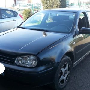 VOLKSWAGEN GOLF 4