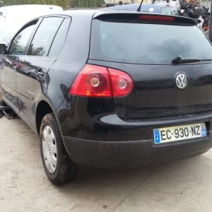 VOLKSWAGEN GOLF 5