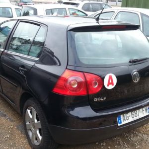 VOLKSWAGEN GOLF 5