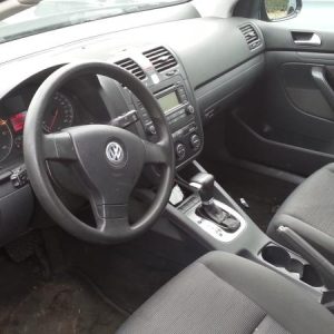 VOLKSWAGEN GOLF 5