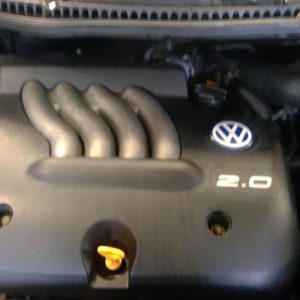 VOLKSWAGEN NEW BEETLE 1