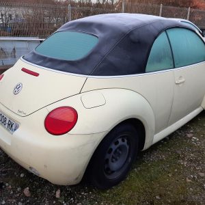 VOLKSWAGEN NEW BEETLE 1 PHASE 1 CABRIOLET