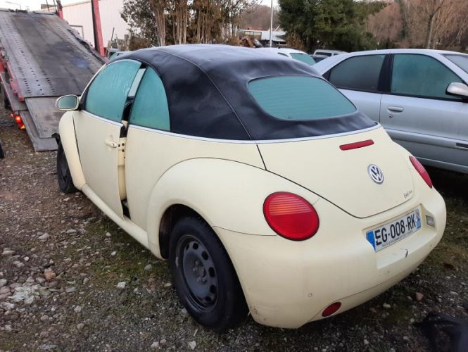 VOLKSWAGEN NEW BEETLE 1 PHASE 1 CABRIOLET