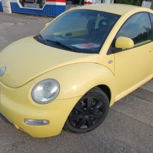 VOLKSWAGEN NEW BEETLE 1