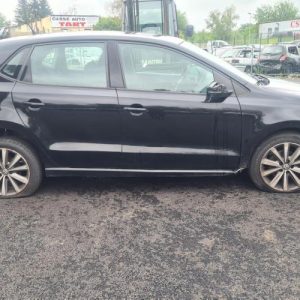 VOLKSWAGEN POLO 5