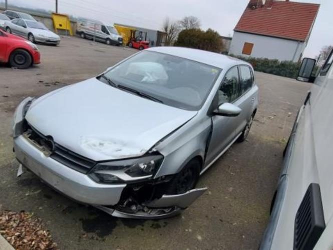 VOLKSWAGEN POLO 5 PHASE 1