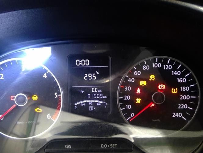 VOLKSWAGEN POLO 5 PHASE 1