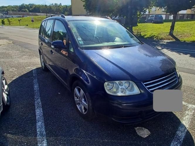 VOLKSWAGEN TOURAN 1 PHASE 1