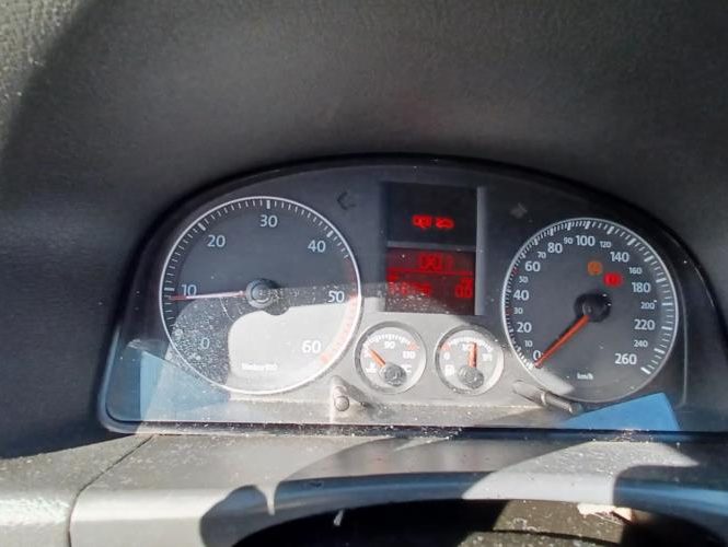 VOLKSWAGEN TOURAN 1 PHASE 1