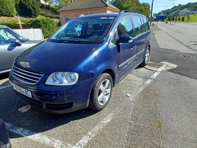 VOLKSWAGEN TOURAN 1 PHASE 1