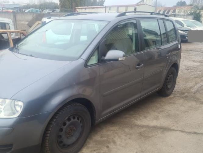 VOLKSWAGEN TOURAN 1 PHASE 1