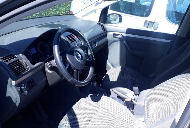 VOLKSWAGEN TOURAN 1 PHASE 1