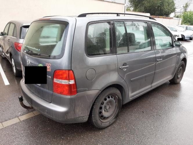 VOLKSWAGEN TOURAN 1 PHASE 1