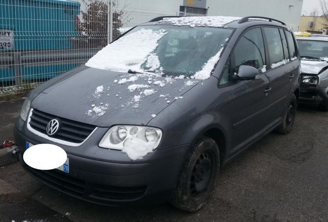 VOLKSWAGEN TOURAN 1 PHASE 1