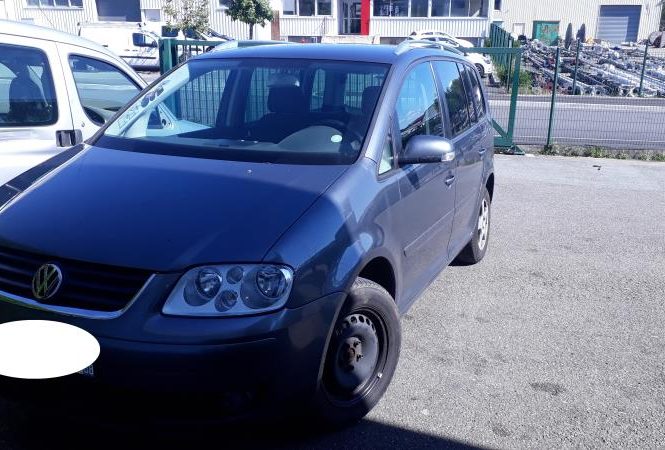 VOLKSWAGEN TOURAN 1 PHASE 1
