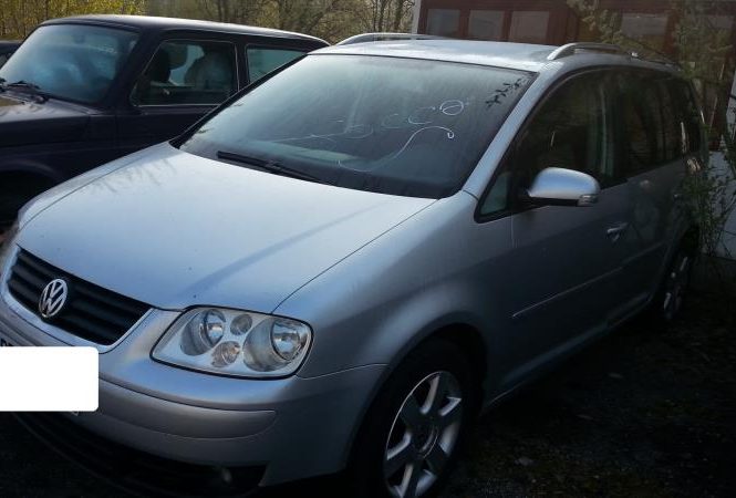 VOLKSWAGEN TOURAN 1 PHASE 1