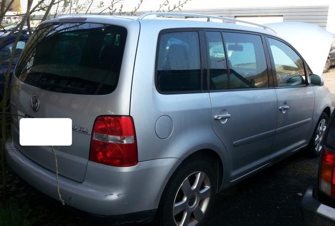 VOLKSWAGEN TOURAN 1 PHASE 1