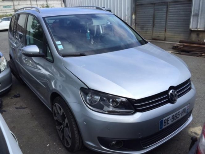 VOLKSWAGEN TOURAN 2