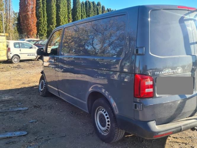 VOLKSWAGEN TRANSPORTER 6 PHASE 1