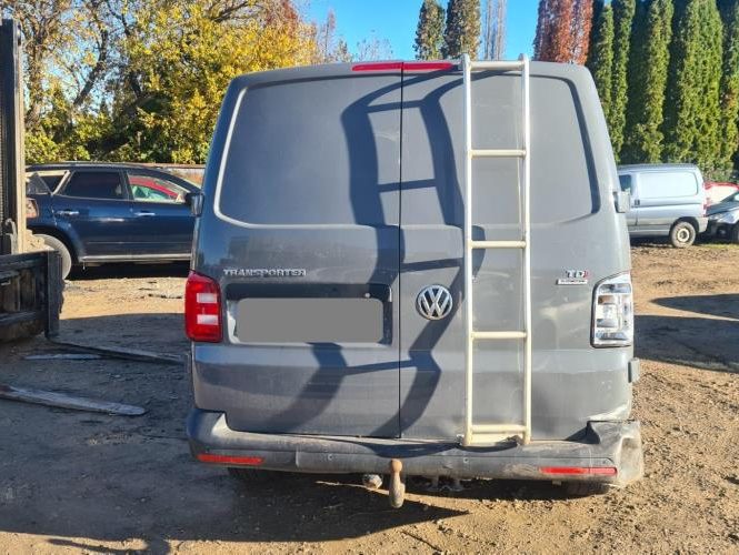 VOLKSWAGEN TRANSPORTER 6 PHASE 1