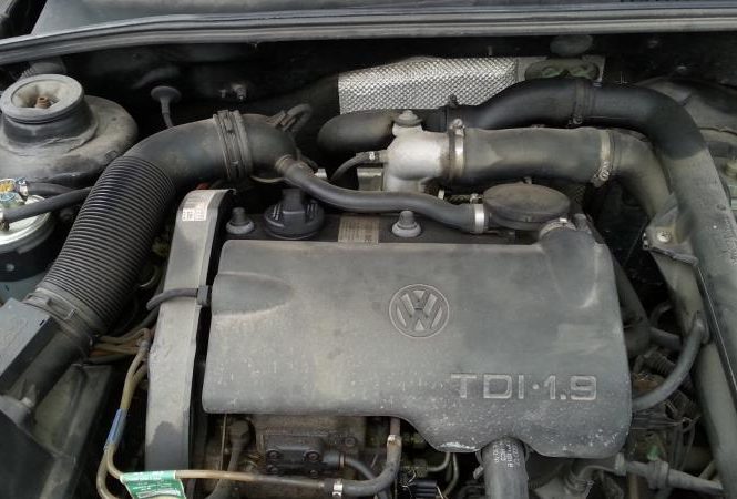 VOLKSWAGEN VENTO