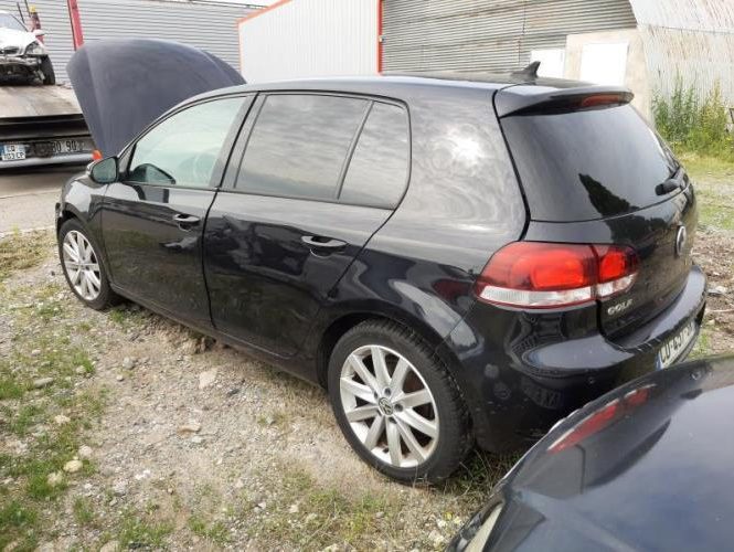 VOLKSWAGEN GOLF 6