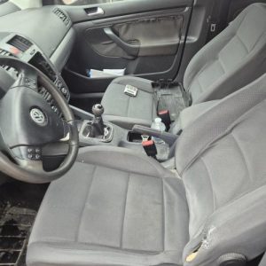 VOLKSWAGEN GOLF 5