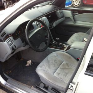 MERCEDES CLASSE E 210 PHASE 1