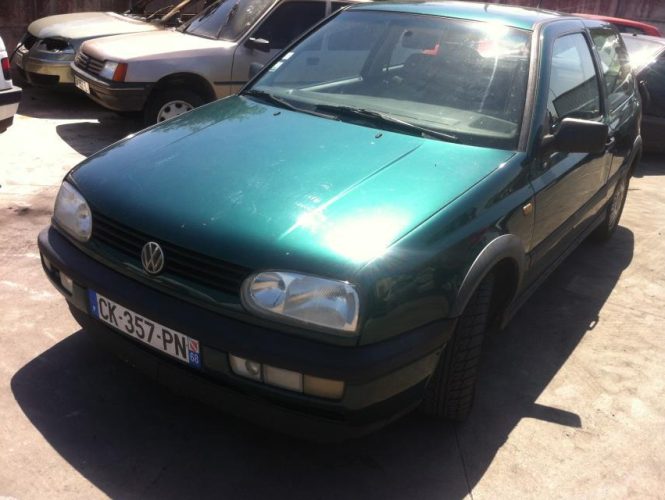 VOLKSWAGEN GOLF 3