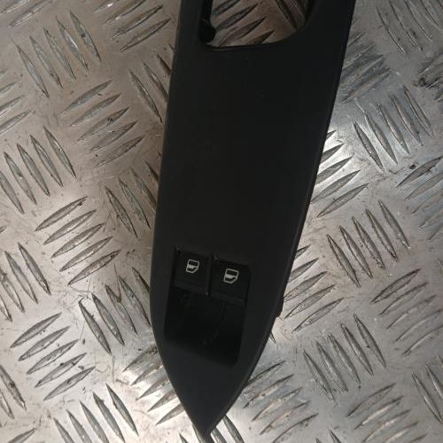 VOLKSWAGEN TOURAN 1 PHASE 1