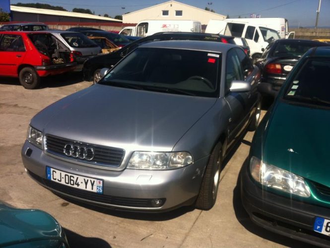 AUDI A4 1