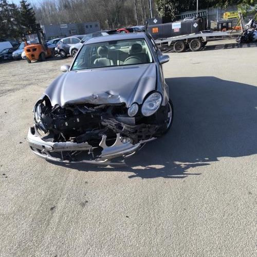 MERCEDES CLASSE E 211 PHASE 1