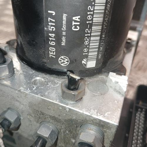 VOLKSWAGEN TRANSPORTER 5 PHASE 2