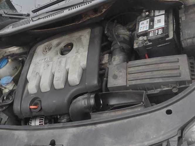 VOLKSWAGEN TOURAN 1 PHASE 2